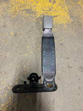 Load image into Gallery viewer, 2002-2005 Dodge Ram Quad Cab Rear Center Seatbelt Retractor