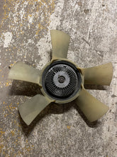 Load image into Gallery viewer, 2009-2013 Dodge Ram 4.7L Fan and Fan Clutch