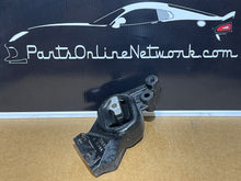 Load image into Gallery viewer, 2009 -2018 Dodge Ram 1500 4.7L 5.7L Hemi Passenger (Right) Side Motor Mount