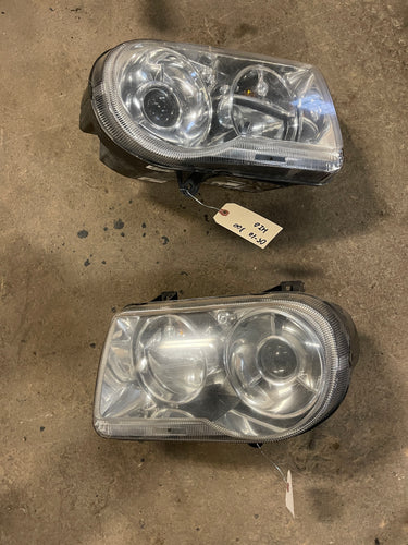 2005-2010 Chrysler 300 HID headlights