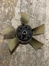 Load image into Gallery viewer, 2009-2013 Dodge Ram 4.7L Fan and Fan Clutch