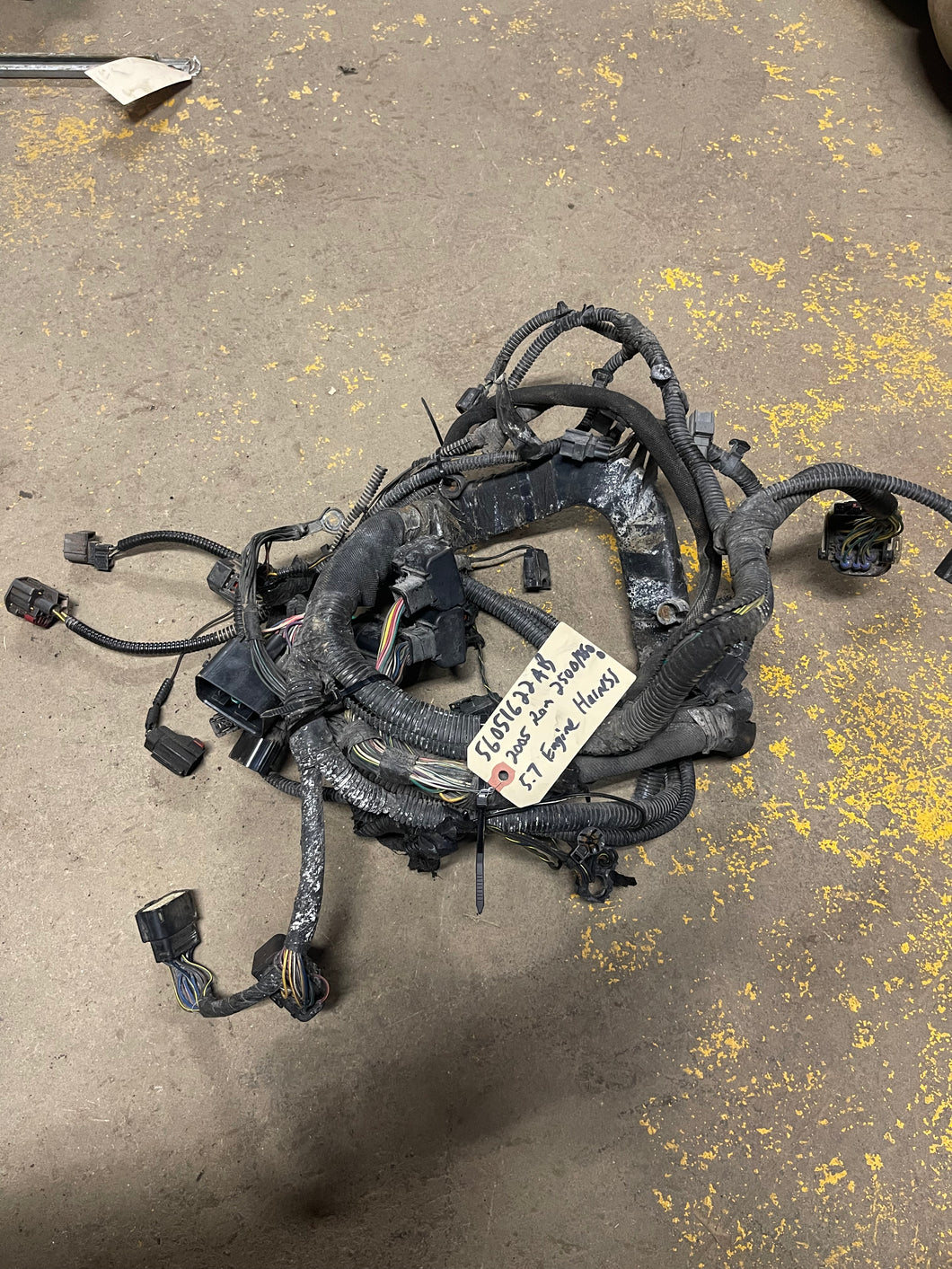 2005 Dodge Ram 2500 / 3500 5.7L Hemi Engine Wiring Harness