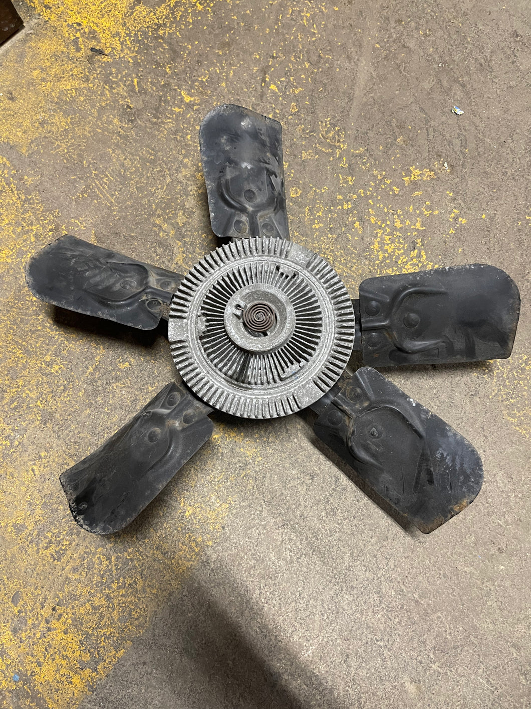 2003 - 2008 5.7 Hemi Radiator Clutch Fan