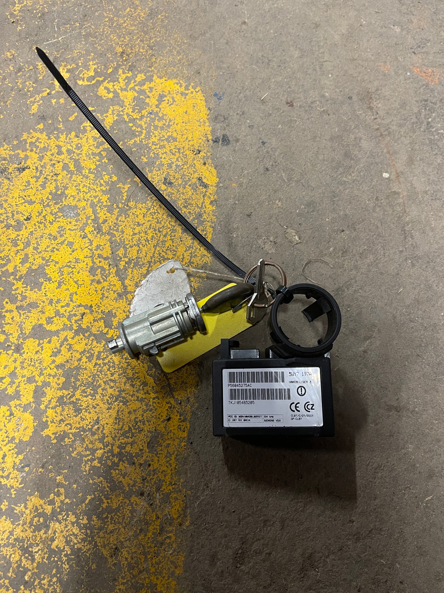 2004-2006 Dodge Durango & Dakota Immobilizer Module 56038676AT – Plug & Play, VIN Programmed