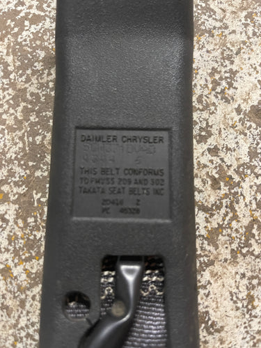 2004-2005 Dodge Ram Left Side Front Inner Seat Belt Buckle